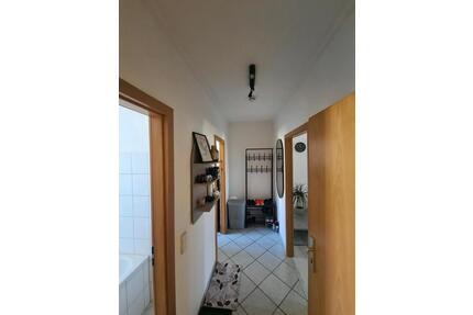 Studio-Apartment zu vermieten - 432,00&nbsp;EUR Kaltmiete, ca.&nbsp; 30,00&nbsp;m&sup2; in Geratal (PLZ: 99330)