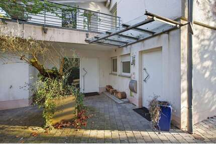 Haus zum Kaufen in Karlsruhe Durlach 1.290.000,00 € 343 m² - Karlsruhe / Durlach