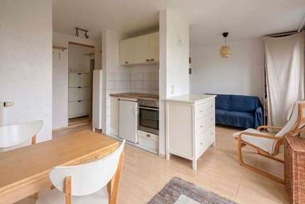 Wohnung zum Kaufen in Köln 149.000,00 € 26.16 m²