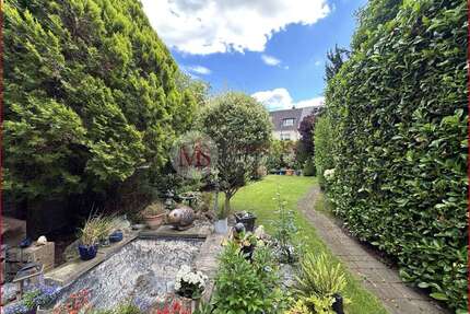 Haus zum Kaufen in Düsseldorf 611.000,00 € 117.24 m²