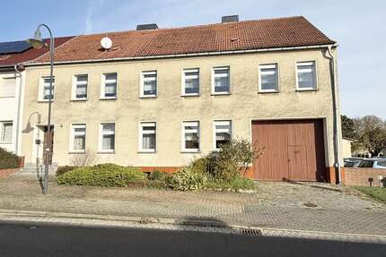 Haus zum Kaufen in Klötze 280.000,00 € 306 m²
