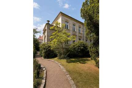 Haus zum Kaufen in Dresden 2.395.000,00 € 356 m²