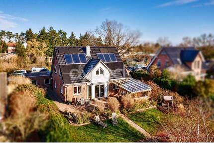 Energieeffizienzklasse A+. Exklusives Architektenhaus mit Einliegerwohnung in Feldrandlage. - Südergellersen