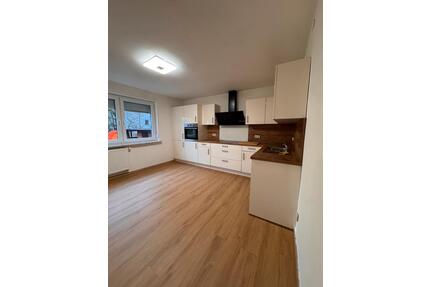 3-Zimmer | 90 m² | Terrasse | Zentral | EBK | ab sofort - Burgkunstadt