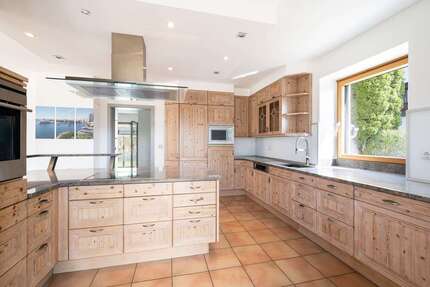 Haus zum Kaufen in Kranzberg 1.130.000,00 € 218.82 m²