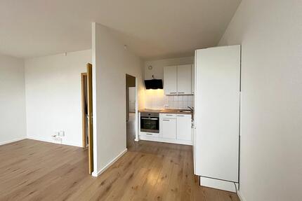 Familienwohnung mit Balkon und EBK! - Halle (Saale) Nietleben