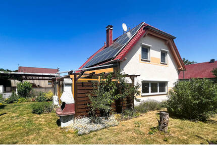 Freistehendes Einfamilienhaus auf gepflegtem Gartengrundstück in Herbsleben