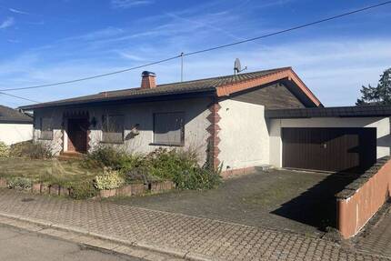 großzügiges EFH mit Einliegerwohnung und phantastischer Aussicht - Nonnweiler-Kastel