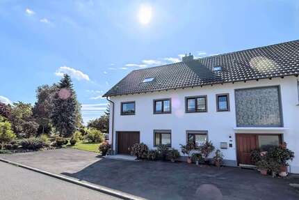Haus zum Kaufen in Neuhausen 349.000,00 € 191 m²