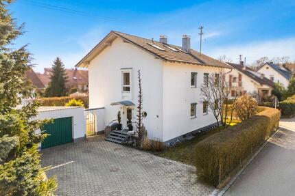 Zweifamilienhaus mit großem Grund von privat - Lautrach