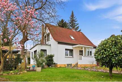 Haus zum Kaufen in Teltow 470.000,00 € 111.15 m²