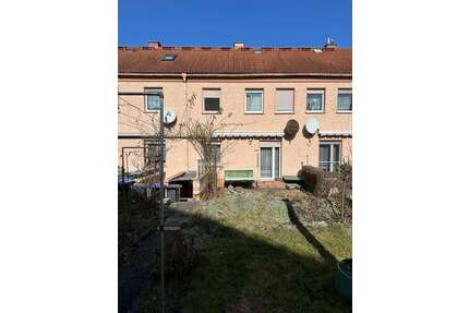 kleines Reihenmittelhaus - 120.000,00&nbsp;EUR Kaufpreis, ca.&nbsp; 85,40&nbsp;m&sup2;&nbsp;Wohnfl&auml;che in Saalfeld/Saale (PLZ: 07318)