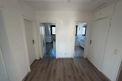 Hello 3,5-Zimmer-Wohnung (61qm) mit super Ausblick & Einbauküche - Essen Stadtbezirk IV