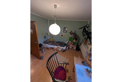 Zimmer zur Untermiete - 330,00&nbsp;EUR Kaltmiete, ca.&nbsp; 16,00&nbsp;m&sup2; in Aachen (PLZ: 52066) Aachen-Mitte