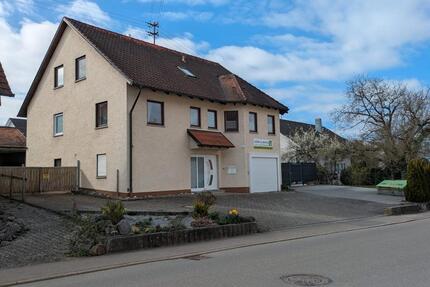 Großzügiges Einfamilienhaus mit Traumgarten in Hechingen