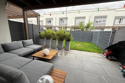 Großzügiges Townhouse - 2 Garten + Dachterrasse - Augsburg Oberhausen