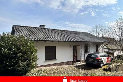 Haus zum Kaufen in Pracht 115.000,00 € 63 m²