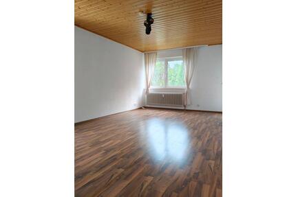 2 Wohnung Zimmer in Obrigheim - 600,00&nbsp;EUR Kaltmiete, ca.&nbsp; 58,00&nbsp;m&sup2; in Obrigheim (PLZ: 74847)