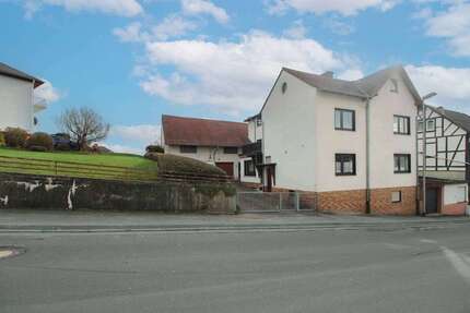 Haus zum Kaufen in Grävenwiesbach 349.000,00 € 176.09 m²