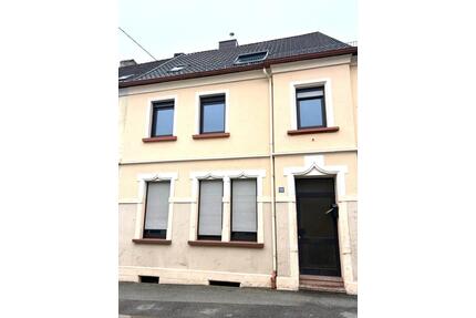 Haus Mieten - 1.100,00&nbsp;EUR Kaltmiete, ca.&nbsp; 150,00&nbsp;m&sup2; in Ottweiler (PLZ: 66564)