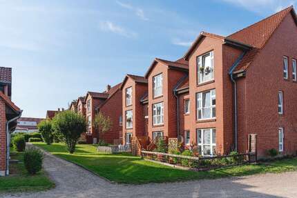 Wohnung zum Mieten in Lütjenburg 240,16 € 31.19 m²