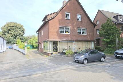 Marl-Sinsen! Mehrfamilienhaus mit Potenzial in zentraler, bahnhofsnaher Lage.
