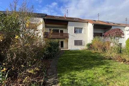 Haus zum Kaufen in Karlsruhe Grünwettersbach 499.000,00 € 170 m² - Karlsruhe / Grünwettersbach