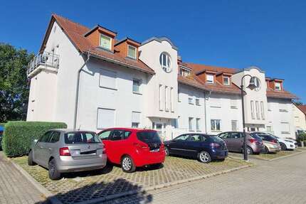 Wohnung zum Mieten in Arnsdorf 270,00 € 35.71 m²
