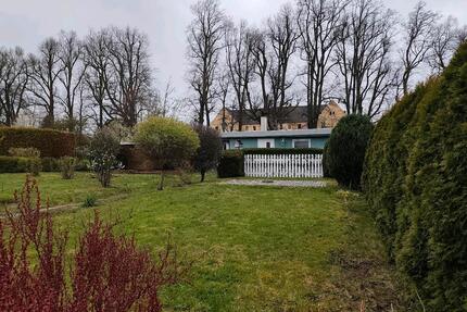Pachtgarten mit Häuschen - 1.550,00&nbsp;EUR Kaltmiete, ca.&nbsp; 0,00&nbsp;m&sup2; in Lößnitz (PLZ: 08294)