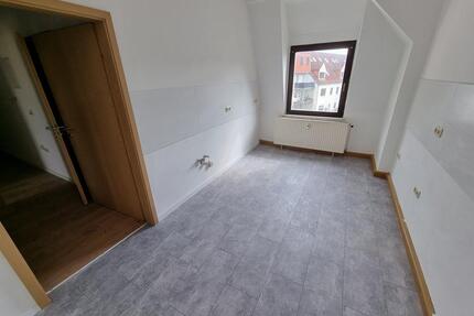+++ Zentral in Werdau! - Renoviert & großzügig wohnen! +++