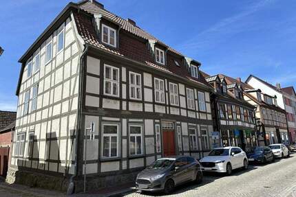 Mehrfamilienhaus in attraktiver Innenstadtlage nahe dem Warener Stadthafen mit Nebengelass & Innenhof offenbart eine Menge Potential - Waren (Müritz)