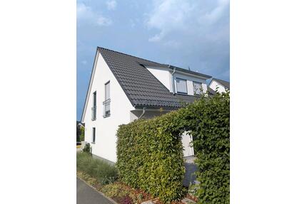 Modernes EFH (120 m²) mit Südterrasse und Garage zu vermieten - Höchstadt an der Aisch