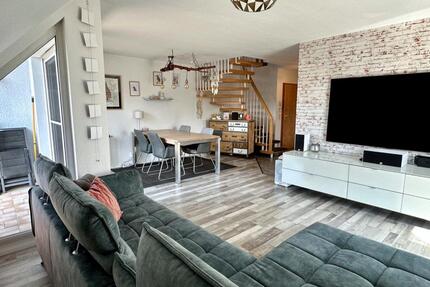 Eigentumswohnung (82 qm, 4 Zimmer, Maisonette-Wohnung mit Balkon) - Burgstetten