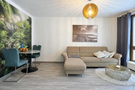 Möblierte 2-Zi.-Whg. mit Loggia und Tiefgaragen-Stellplatz - Rostock Gehlsdorf