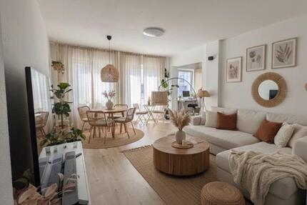 Charmante 4 Zimmer Wohnung zu vergeben - Düsseldorf Stadtmitte