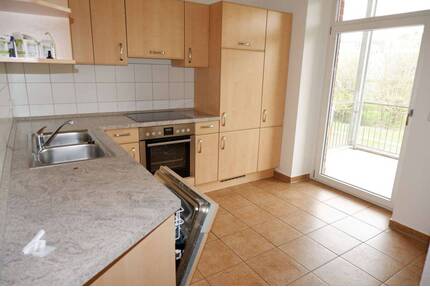Nachmieter ab 1.6. gesucht ! Inkl. EBK - großer Balkon an der Küche - 1. OG ! - Chemnitz Ebersdorf
