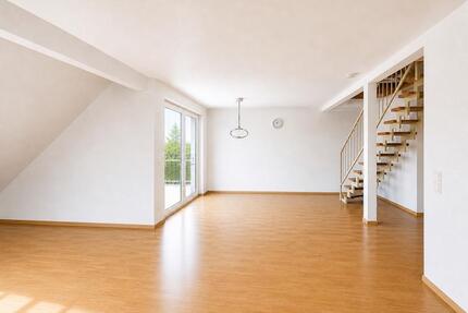 Großzügige 90 m² Maisonette mit Galerie, Balkon & Garage - Bad Rappenau