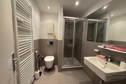 Frei zum 01.04.2026: 2-Zimmer-Wohnung mit Einbauküche und Garten - Düsseldorf Derendorf