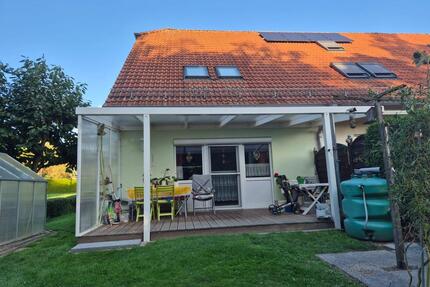 Reihenendhaus mit kleinem Garten in Waldnähe - Schmölln
