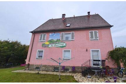 Mehrfamilienhaus mit Garage und viel Grünfläche zu verkaufen! - Ohrenbach