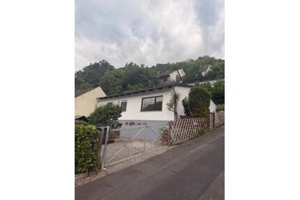 Bungalow direkt an der Lahn zu vermieten - Singhofen