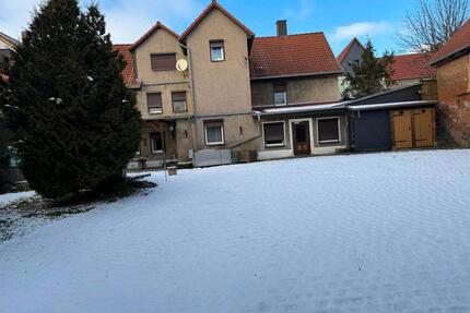 Haus in Oberissdorf ,Eisleben - 149.000,00&nbsp;EUR Kaufpreis, ca.&nbsp; 250,00&nbsp;m&sup2; in Eisleben (Lutherstadt) (PLZ: 06295)