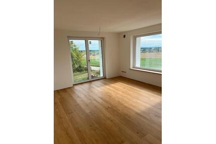 Kernsanierte 2-Zimmer-Wohnung mit Balkon in Wurmannsquick