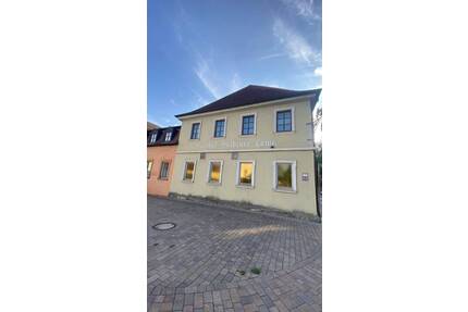 Denkmalgeschützes Gasthaus mit Biergarten - Volkach