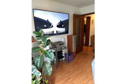 3 Zimmerwohnung (59 qm) in Grossbottwar mit grossem Garten und Terasse in ruhiger Lage