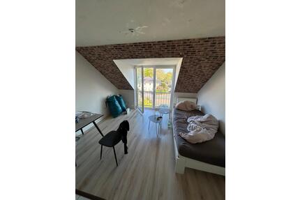 Helle, großzügige1-Zimmer-Wohnung mit Einbauküche & Einbauschrank - Dortmund Brackel