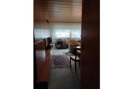 kleine schöne Wohnung in Hofherrnweiler Aalen