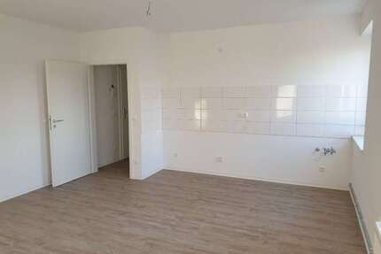 Wohnung zum Mieten in Brandenburg an der Havel 319,00 € 32.12 m²