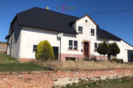 Gemütliches Häuschen mit Garten auf großem Grundstück - Altscheid