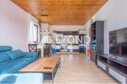 Helle 2-Zimmer-Wohnung mit Südbalkon und Stellplatz in ruhiger Lage von Althütte